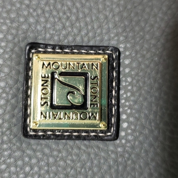 Stone Mountain Wallet Purse - Picture 5 of 13